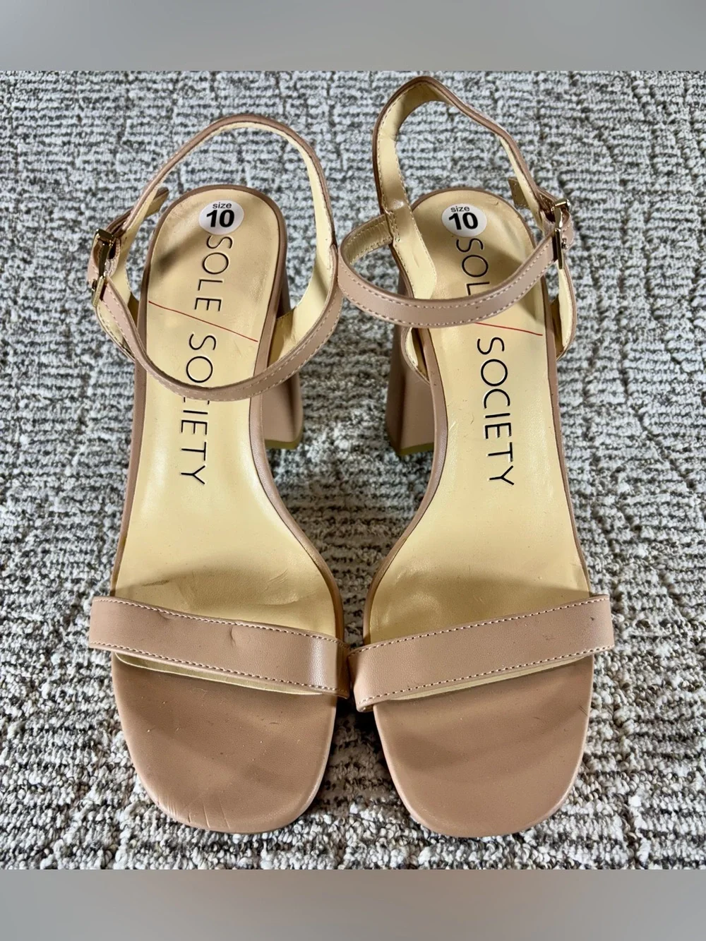 NEW Sole Society Women’s Size 10 Beige Block Heel Sandals